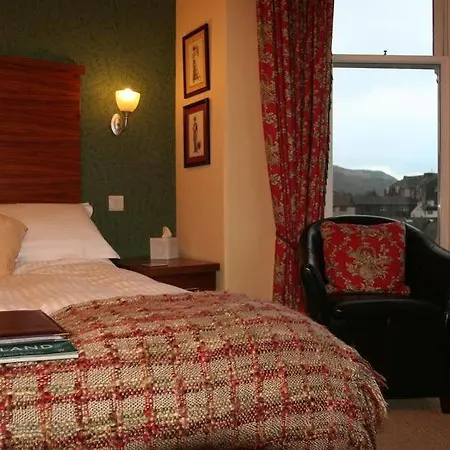 Brierholme Guest house 4*