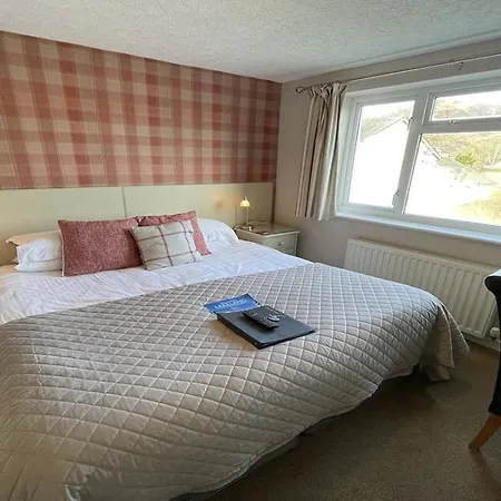 Πανσιόν Brierholme 4*